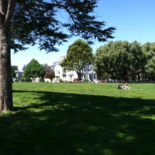 photo of Duboce Park at 12 Steiner Street San Francisco CA 94117
