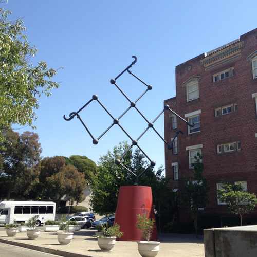 photo of Sculpture at 110 10th Street Oakland CA 94607