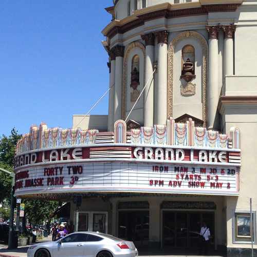 photo of Grand Lake Thaetre at 3200 Grand Avenue Oakland CA 94610