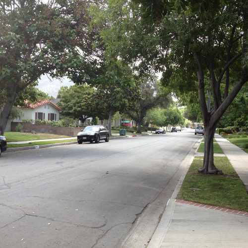 photo of Toluca Lake Neighborhoods at 4310 West Riverside Drive Burbank CA 91505