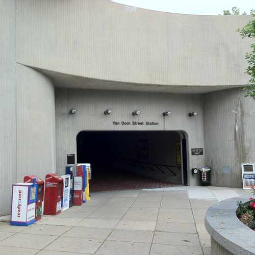 photo of Van Dorn Street Metro Lot at 5817 Summers Grove Road Alexandria VA 22304