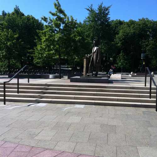 photo of FRED DOUGLASS BL - CATHEDRAL PY at 2051 8th Avenue New York NY 10026