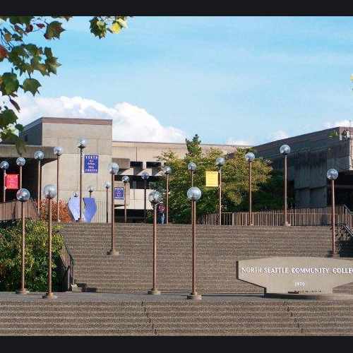 photo of North Seattle Community College at 9600 College Way North Seattle WA 98103