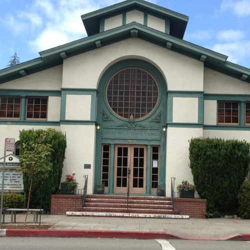 photo of College Avenue United Presbyterian Church at 6015 Harwood Avenue Oakland CA 94618