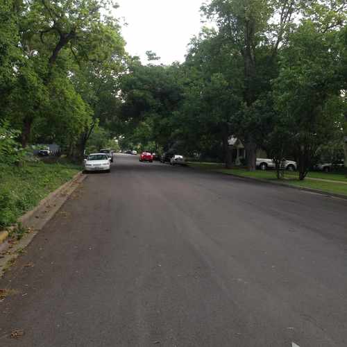 photo of 301 45th/Avenue C at Avenue B - Avenue C Alley Austin TX 78751