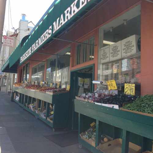 photo of Parkside Farmer's Market at 547 Taraval Street San Francisco CA 94116