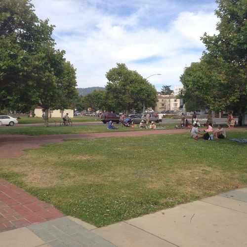 photo of Lakeside Park at 550 El Embarcadero Oakland CA 94610