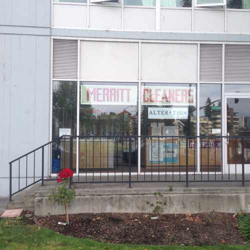 photo of Merritt Cleaners at 141 Foothill Boulevard Oakland CA 94606
