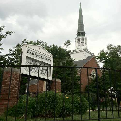 photo of Trinity Episcopal Church at 905 South Wayne Street Arlington VA 22204