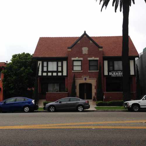 photo of Cute House In Long Beach at 1723 East Ocean Boulevard Long Beach CA 90802