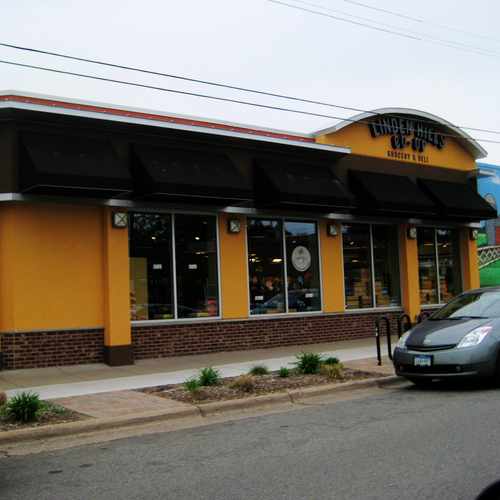 photo of Linden Hills Co-Op at 3815 Sunnyside Avenue Minneapolis MN 55410