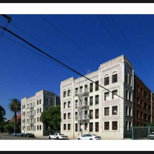 photo of 2121 James M Wood Blvd at 2121 James M Wood Boulevard Los Angeles CA 90006