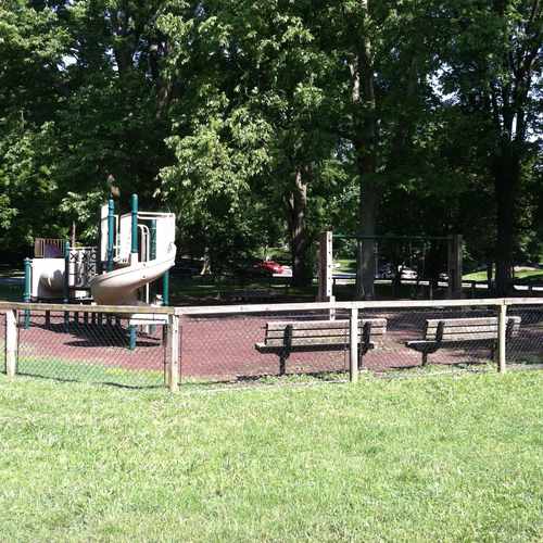 photo of Cherokee Triangle Park at 2298 Cherokee Pkwy Louisville KY 40204