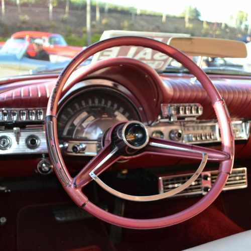 photo of Unofficial Vintage Car Show at Glendale Fwy La Cañada Flintridge CA 91011