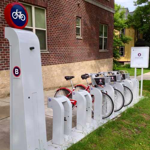 photo of B-cycle: S. Few & Williamson at 406 South Few Street Madison WI 53703