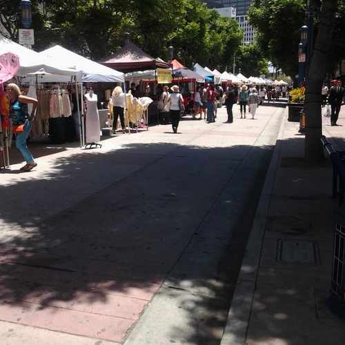 photo of Westwood Village Farmer's Market at 1000 Broxton Avenue Los Angeles CA 90024