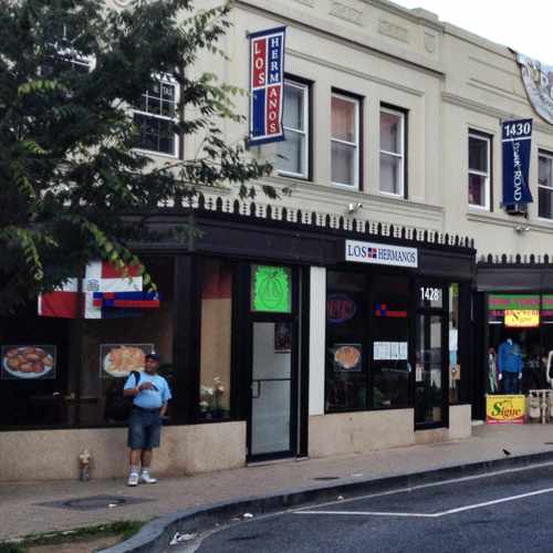 photo of Los Hermanos at 1426 Park Road Northwest Washington DC 20010