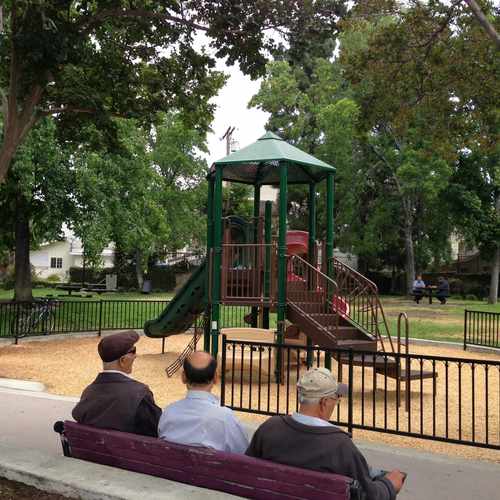photo of Wilson Mini Park at 227 North Adams Street Glendale CA 91206