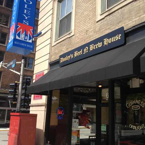 photo of Dooley's Beef N Brew House at 601 North Grand Boulevard St. Louis MO 63103