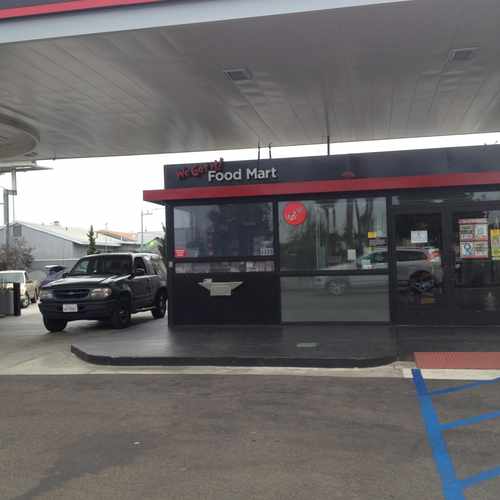 photo of United Oil at 40th Street San Diego CA 92105