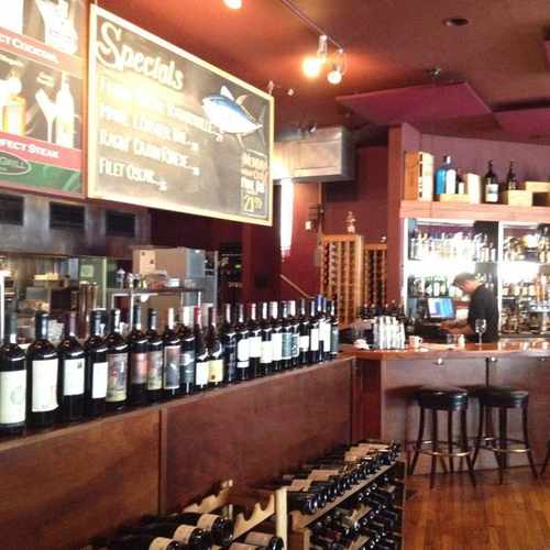 photo of Jak's Grill Laurelhurst at 3701 Northeast 45th Street Seattle WA 98105