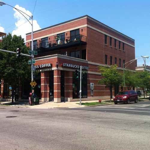 photo of Starbucks at 1700 West Diversey Parkway Chicago IL 60614