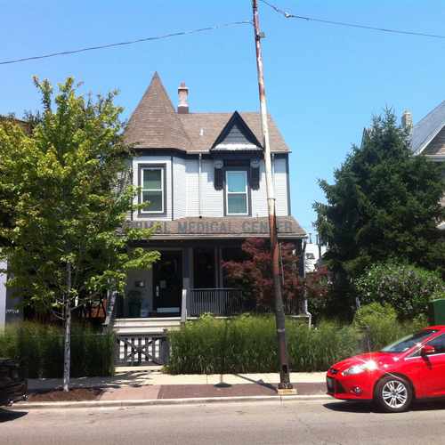 photo of Animal Medical Center of Chicago at 1618 West Diversey Parkway Chicago IL 60614