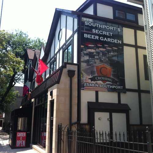 photo of Crossing at 2523 North Southport Avenue Chicago IL 60614