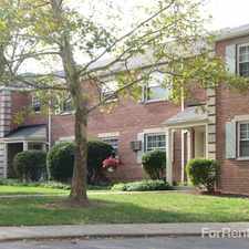 Rental info for Sycamore Square Apartments