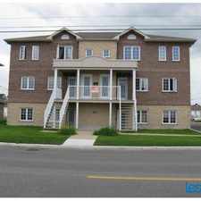 Rental info for Superbe appartement 4 1/2 Dans secteur tranquille
