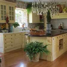 Rental info for 6 Red Oak Ln