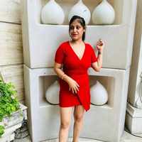 Mona Malhotra 